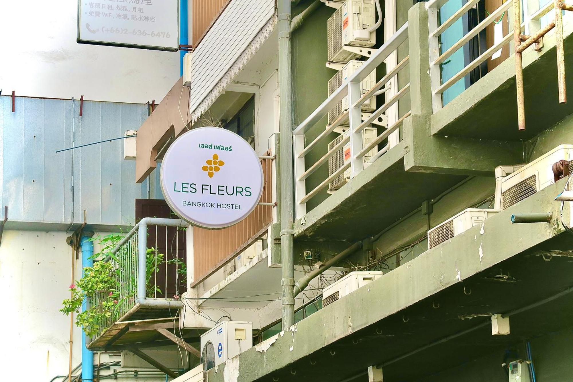 Les Fleurs Bangkok Hostel Exterior foto