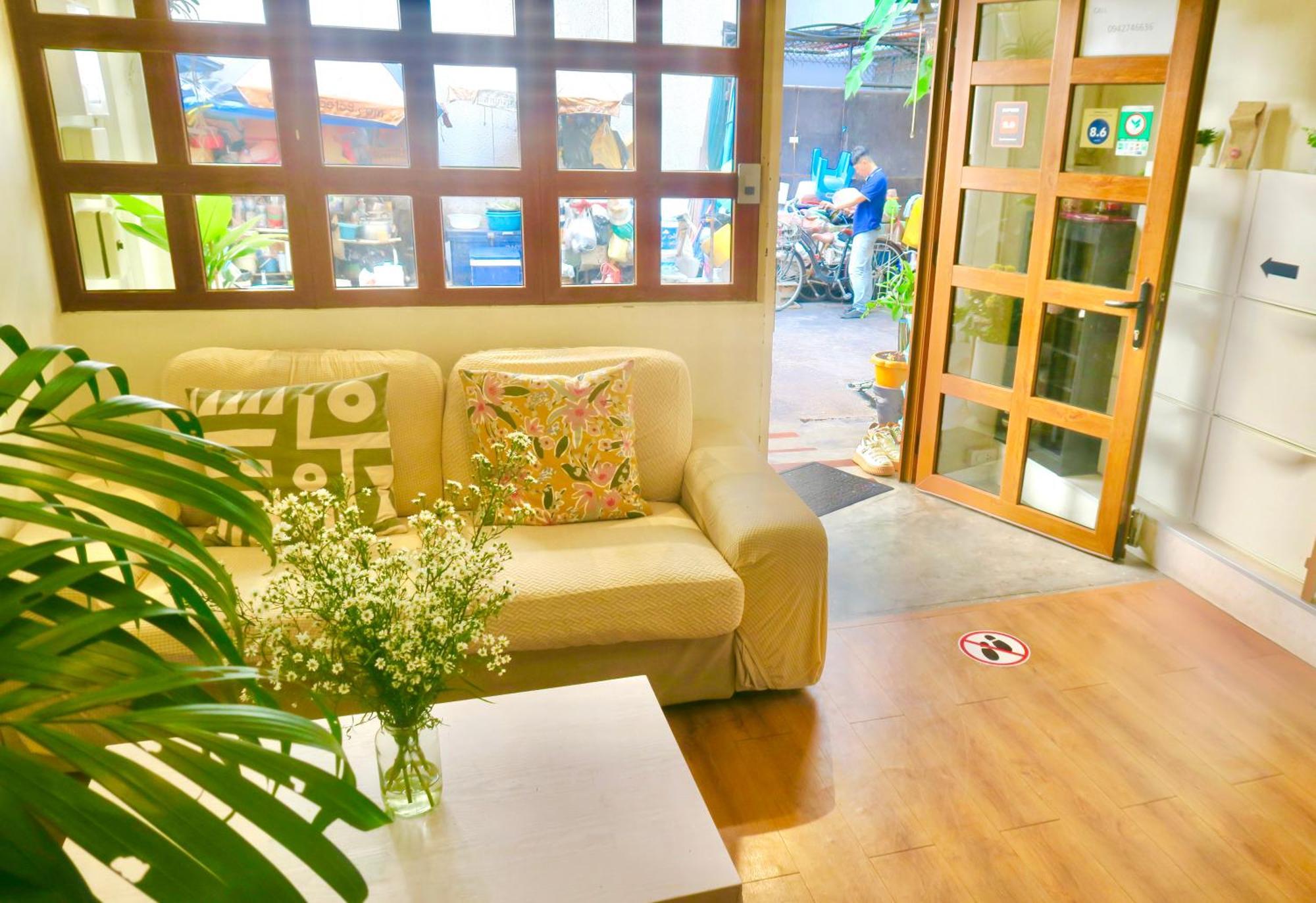 Les Fleurs Bangkok Hostel Exterior foto